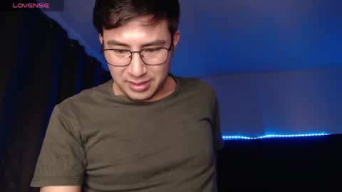 Snapshot of andrewmhilton_ chatting on July 1, 2026, 6:48 am andrewmhilton_ online show from July 1, 2026, 6:48 am