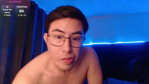 Snapshot of andrewmhilton_ chatting on July 6, 2026, 5:48 am andrewmhilton_ online show from July 6, 2026, 5:48 am