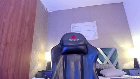 AndreW White online show from December 13, 2024, 12:42 am