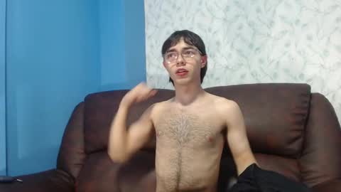 AndreW White online show from December 19, 2024, 9:06 pm