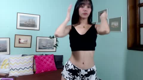 Snapshot of andreynajimenez chatting on January 7, 2025, 12:09 pm Andreyna online show from January 7, 2025, 12:09 pm