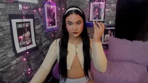 Snapshot of andrys_hot chatting on February 13, 2026, 2:13 pm Andrys online show from February 13, 2026, 2:13 pm