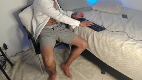 Snapshot of andy_0018 chatting on December 3, 2024, 9:34 pm Andy online show from December 3, 2024, 9:34 pm