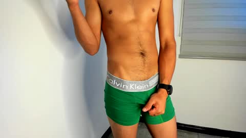 Snapshot of andy_0018 chatting on January 11, 2025, 11:02 am Andy online show from January 11, 2025, 11:02 am