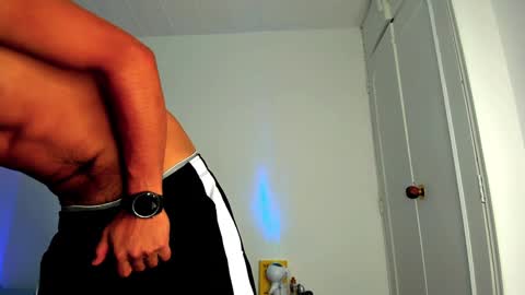 Snapshot of andy_0018 chatting on February 5, 2025, 9:29 pm Andy online show from February 5, 2025, 9:29 pm