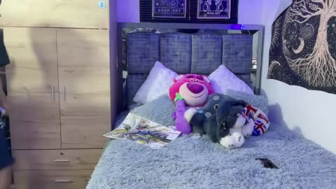 Snapshot of andy_belier chatting on January 29, 2025, 12:35 pm Andy online show from January 29, 2025, 12:35 pm