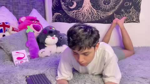 Snapshot of andy_belier chatting on February 10, 2025, 6:45 pm Andy online show from February 10, 2025, 6:45 pm