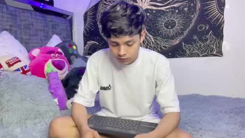 Snapshot of andy_belier chatting on February 11, 2025, 6:55 pm Andy online show from February 11, 2025, 6:55 pm