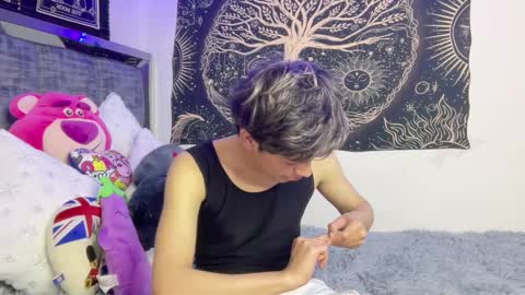 Snapshot of andy_belier chatting on February 28, 2025, 5:59 pm Andy online show from February 28, 2025, 5:59 pm