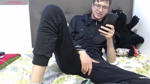 Snapshot of andy_bunny_lover chatting on December 3, 2024, 2:03 am ANDY online show from December 3, 2024, 2:03 am