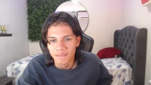 Snapshot of andy_dan1 chatting on February 5, 2025, 6:59 pm andy_dan1 online show from February 5, 2025, 6:59 pm