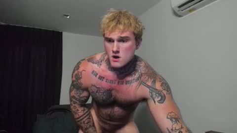 Snapshot of andy_hunk chatting on February 22, 2026, 2:13 am Andrew online show from February 22, 2026, 2:13 am