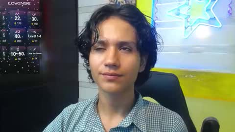 andy online show from November 4, 2025, 7:24 pm