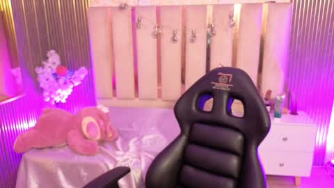 Snapshot of andy_tay1 chatting on December 1, 2025, 3:44 am Andy tay online show from December 1, 2025, 3:44 am