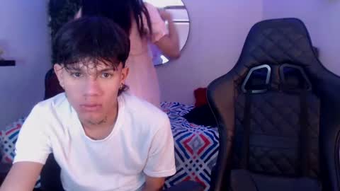 andyanddant online show from February 21, 2025, 4:51 am