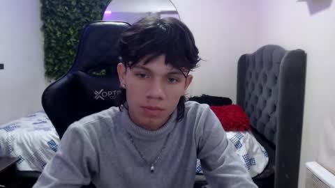 andyanddant online show from March 10, 2025, 1:21 pm