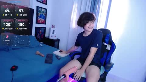 andy online show from November 3, 2025, 9:05 pm