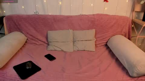 Snapshot of andyjey_ chatting on December 21, 2025, 1:29 pm Mandy and Andy online show from December 21, 2025, 1:29 pm