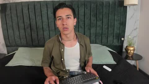 Andy Joy  online show from April 4, 2026, 11:51 am