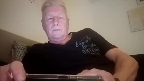 andyk1704 online show from January 20, 2025, 12:28 pm