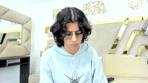 andyxibrat online show from November 29, 2025, 7:17 pm