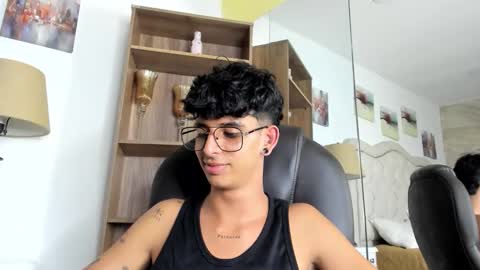 andyxibrat online show from March 10, 2026, 9:31 pm