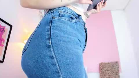 Snapshot of andyylove_jk chatting on February 12, 2026, 12:00 pm Andy online show from February 12, 2026, 12:00 pm