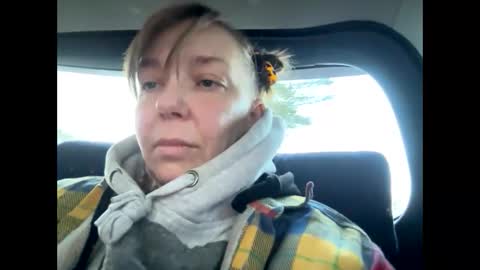 Snapshot of aneoakley chatting on November 6, 2025, 11:55 am aneoakley online show from November 6, 2025, 11:55 am