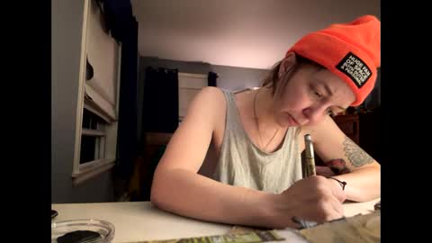 Snapshot of aneoakley chatting on December 14, 2025, 7:47 am aneoakley online show from December 14, 2025, 7:47 am