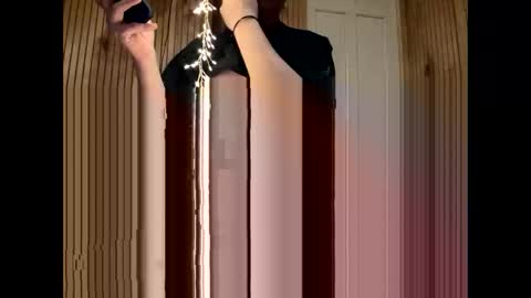 Snapshot of aneoakley chatting on December 17, 2025, 4:57 pm aneoakley online show from December 17, 2025, 4:57 pm