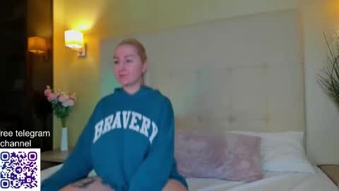 Anet Dream online show from December 22, 2025, 4:26 pm