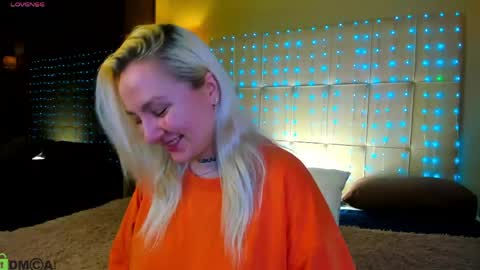 Anet Dream online show from April 15, 2026, 5:31 pm