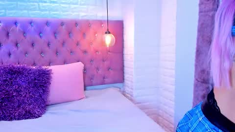 Snapshot of anette_bennet chatting on October 21, 2025, 4:30 pm anette_bennet online show from October 21, 2025, 4:30 pm