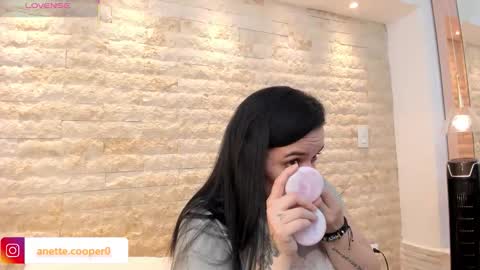anette_cooper online show from December 18, 2025, 4:07 am