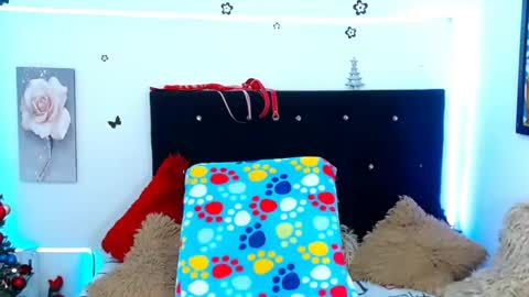 Snapshot of ange_drty chatting on December 1, 2024, 10:21 pm ange_drty online show from December 1, 2024, 10:21 pm