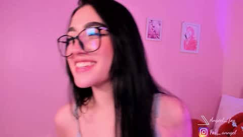 Snapshot of angeel_fox chatting on February 12, 2026, 3:01 am Angel online show from February 12, 2026, 3:01 am