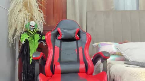 Snapshot of angel_adamx chatting on October 20, 2025, 3:18 am Angel online show from October 20, 2025, 3:18 am