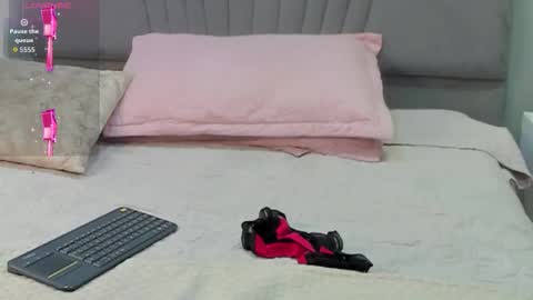 Snapshot of angel_adamx chatting on November 11, 2025, 3:17 am Angel online show from November 11, 2025, 3:17 am