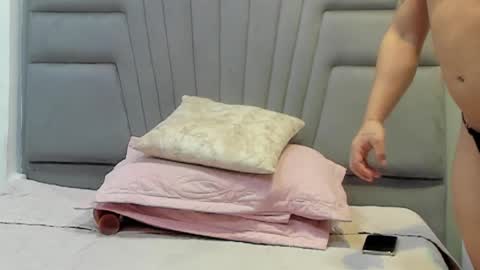 Snapshot of angel_adamx chatting on November 12, 2025, 3:18 am Angel online show from November 12, 2025, 3:18 am