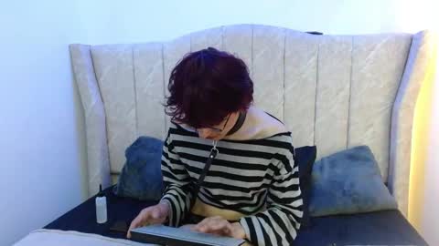 Snapshot of angel_adrien chatting on February 10, 2026, 1:04 pm Angel online show from February 10, 2026, 1:04 pm