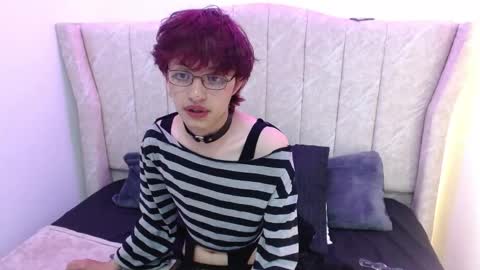 Snapshot of angel_adrien chatting on February 11, 2026, 12:54 pm Angel online show from February 11, 2026, 12:54 pm