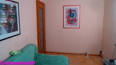 Alice PRIVATE IS OPEN online show from April 15, 2026, 11:06 am