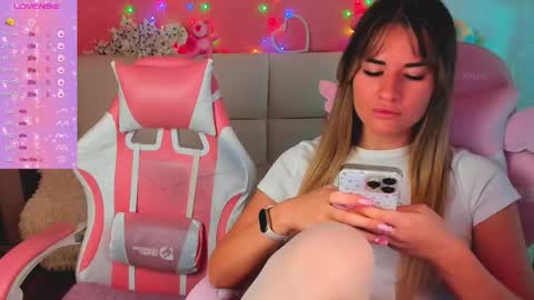 Ivanna and Jessica online show from May 9, 2026, 3:56 am
