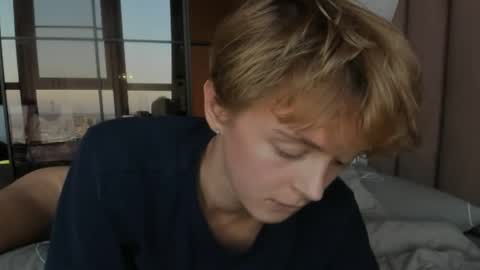 Snapshot of angel_andreww chatting on April 28, 2026, 4:12 pm angel_andreww online show from April 28, 2026, 4:12 pm