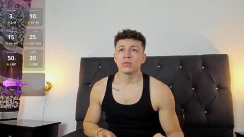 Snapshot of angel_cuervo chatting on February 1, 2025, 12:47 pm Angel Cuervo online show from February 1, 2025, 12:47 pm