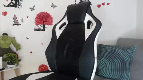 Snapshot of angel_curl chatting on September 11, 2025, 5:24 pm Angel Curl online show from September 11, 2025, 5:24 pm