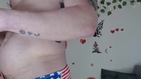 Snapshot of angel_curl chatting on October 16, 2025, 7:04 pm Angel Curl online show from October 16, 2025, 7:04 pm