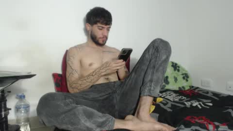 Snapshot of angel_damons_ chatting on October 26, 2025, 10:32 am Angel Damons online show from October 26, 2025, 10:32 am