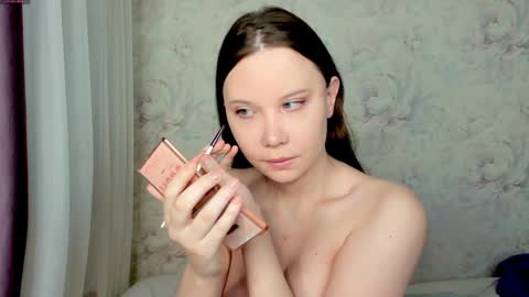 Snapshot of angel_doll585 chatting on January 31, 2025, 10:21 pm Fallen Angel online show from January 31, 2025, 10:21 pm