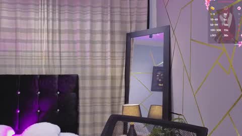 Angel-dragun online show from November 4, 2025, 4:00 am